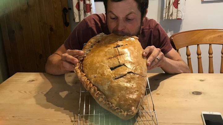 Dad Bakes Pasty To Exact Weight And Size Of His Newborn Son