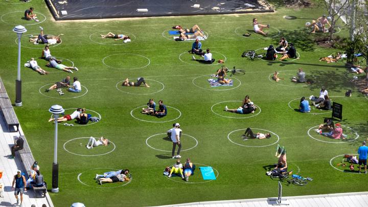 New York Park Paints 'Social Distancing' Circles On Grass