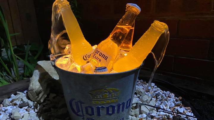 Guy Shares Exactly How To Make Amazing Water Feature Using Empty Beer Bottles