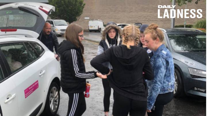 Teenagers Club Together To Pay For Stranded OAP's Taxi